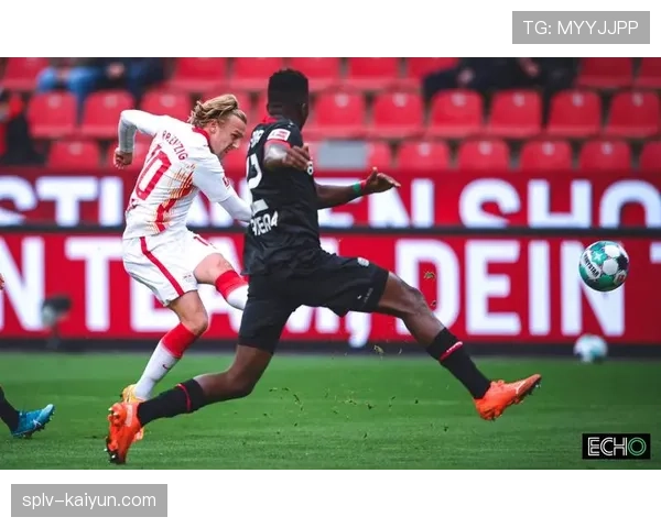 深度分析：莱比锡战术调整如何成功遏制勒沃库森边路进攻